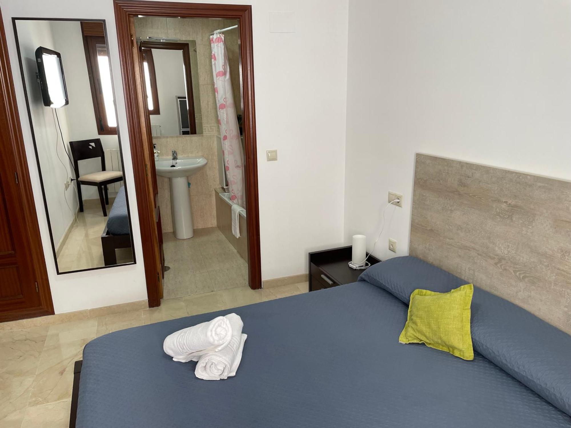 Piso Compartido Delyrent En San Ildefonso Apartment Jaen Ngoại thất bức ảnh