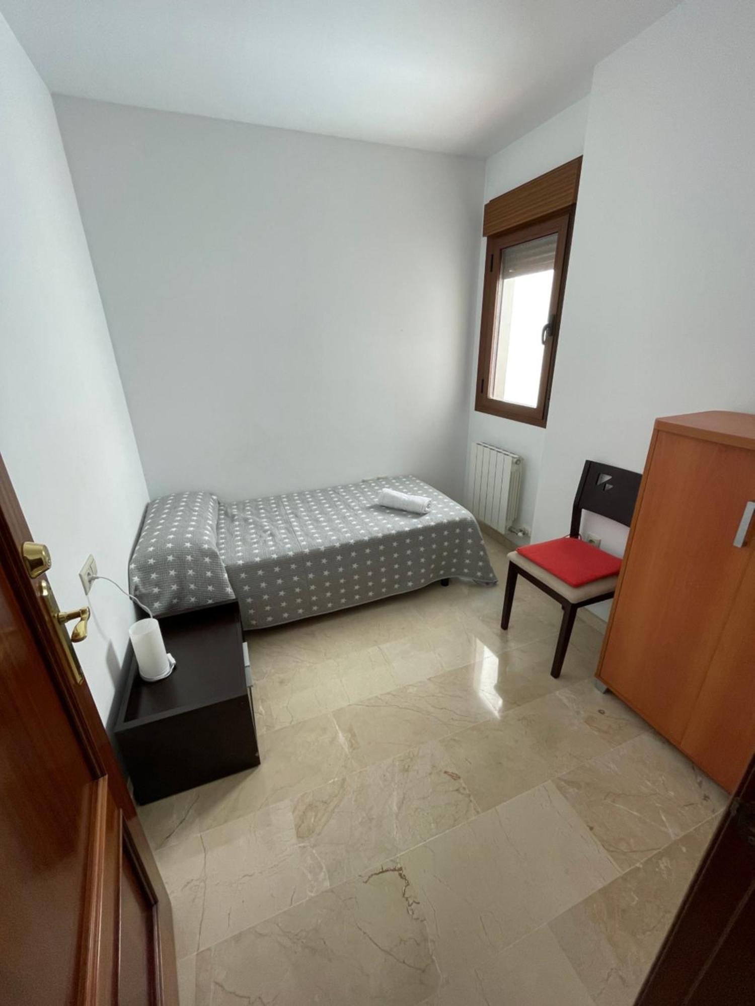 Piso Compartido Delyrent En San Ildefonso Apartment Jaen Phòng bức ảnh