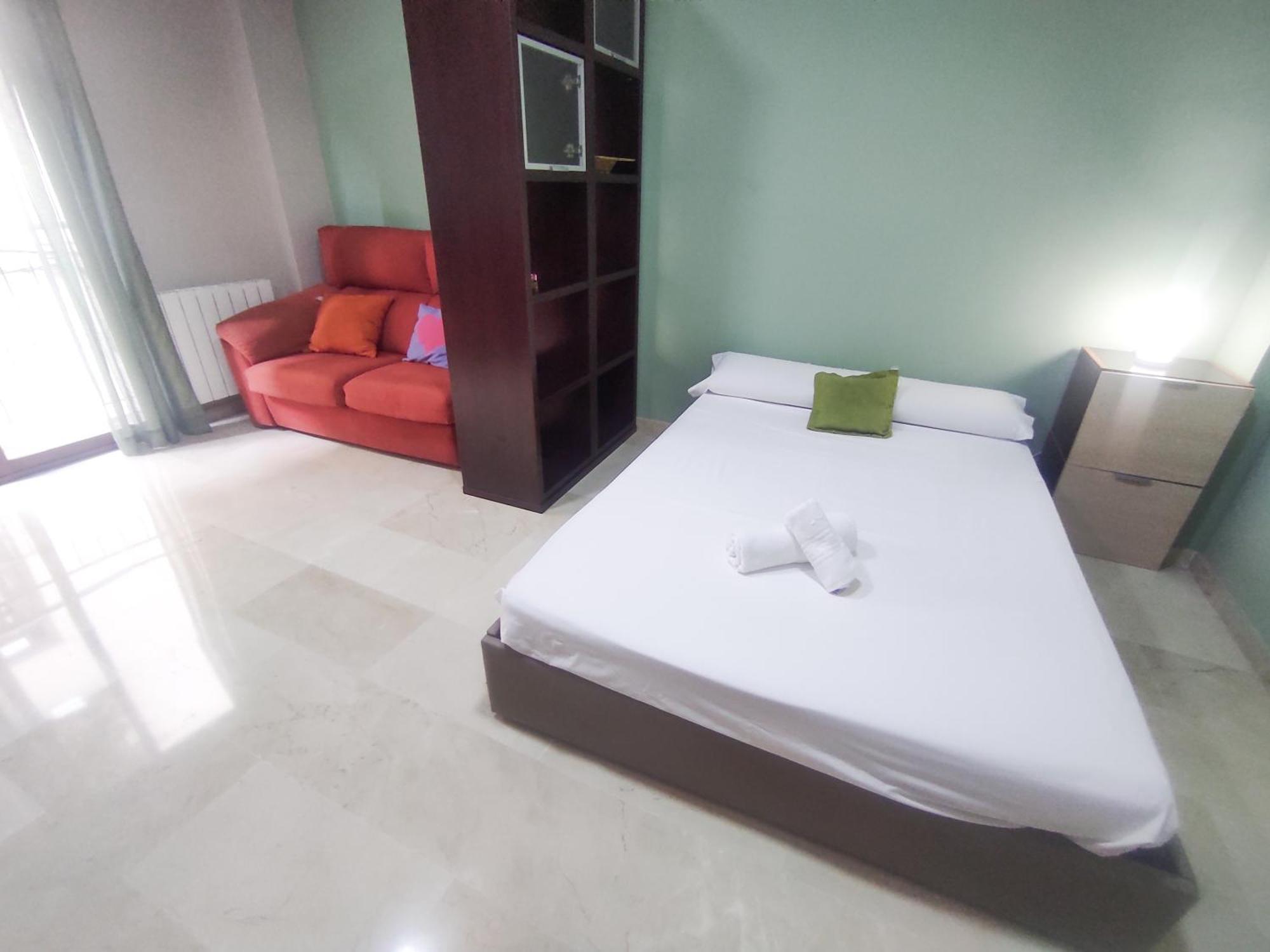 Piso Compartido Delyrent En San Ildefonso Apartment Jaen Ngoại thất bức ảnh